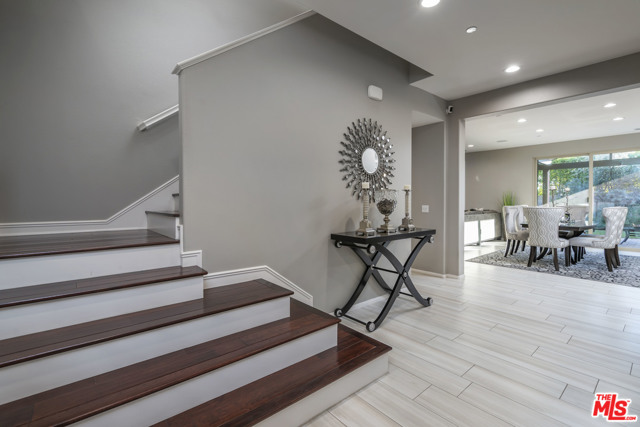4 Bed Home for Sale in Lake Balboa, California