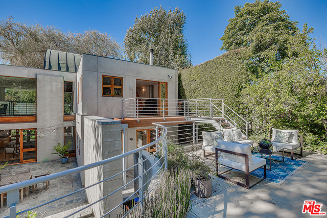 4 Bed Home for Sale in Sherman Oaks, California