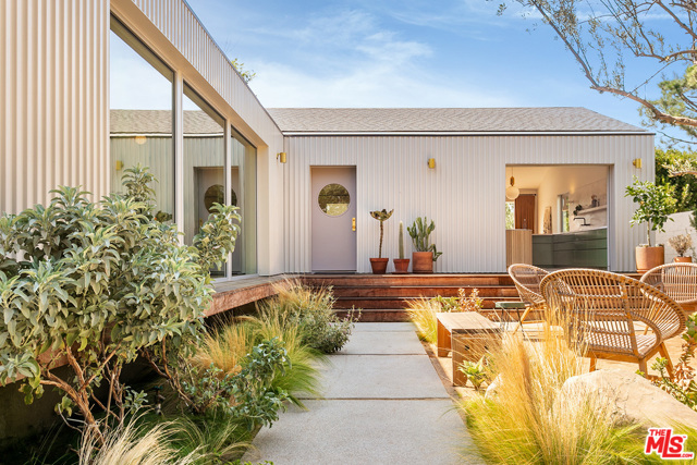 3 Bed Home for Sale in Los Angeles, California