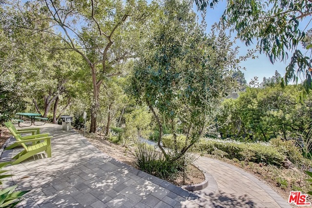 2 Bed Home for Sale in Los Angeles, California