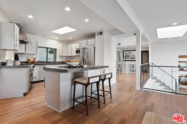 3 Bed Home for Sale in Los Angeles, California