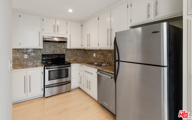 2 Bed Home for Sale in Los Angeles, California