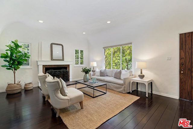 3 Bed Home for Sale in Los Angeles, California