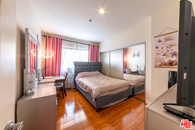 4 Bed Home for Sale in Los Angeles, California
