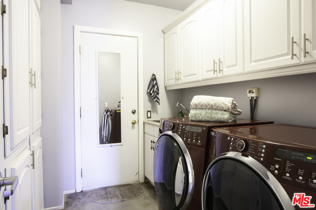 3 Bed Home for Sale in Studio City, California