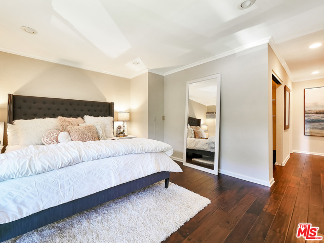 1 Bed Home for Sale in West Hollywood, California