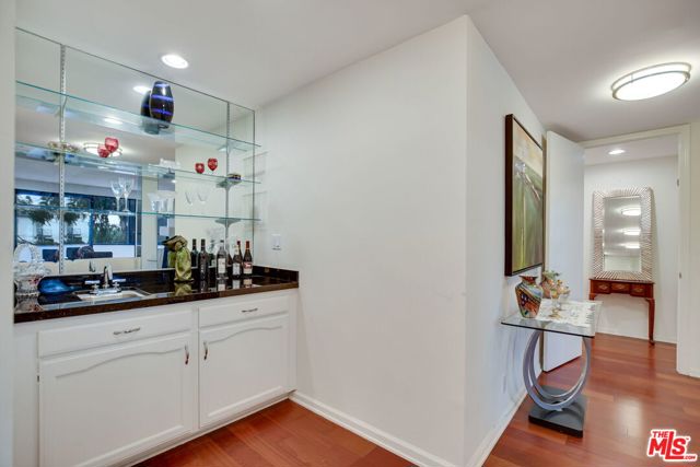2 Bed Home for Sale in Los Angeles, California