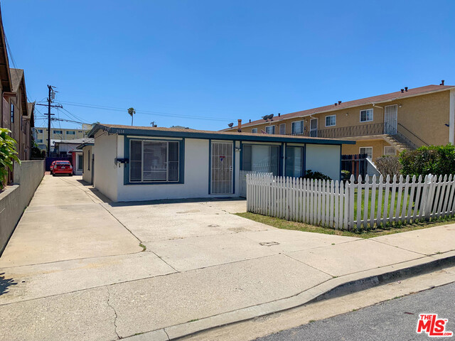 2614 NELSON Avenue, Redondo Beach, California 90278, ,Residential Income,Sold,NELSON,19472106