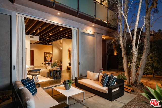 3 Bed Home for Sale in Venice, California
