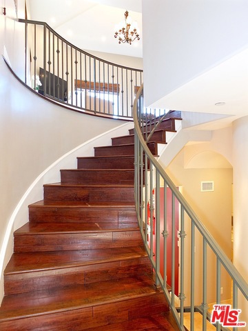 713 JUANITA Avenue, Redondo Beach, California 90277, 3 Bedrooms Bedrooms, ,3 BathroomsBathrooms,Residential,Sold,JUANITA,18338384