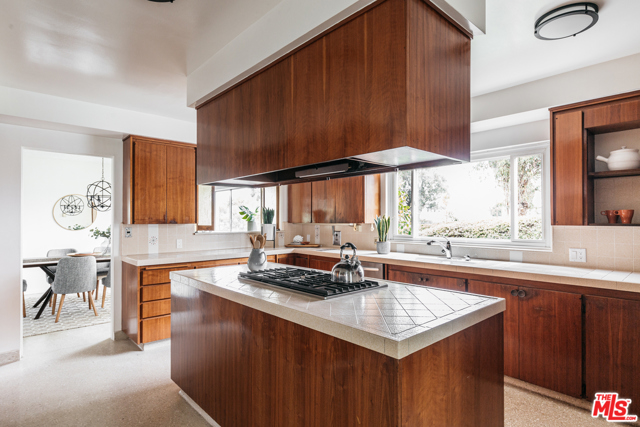 5 Bed Home for Sale in Playa del Rey, California
