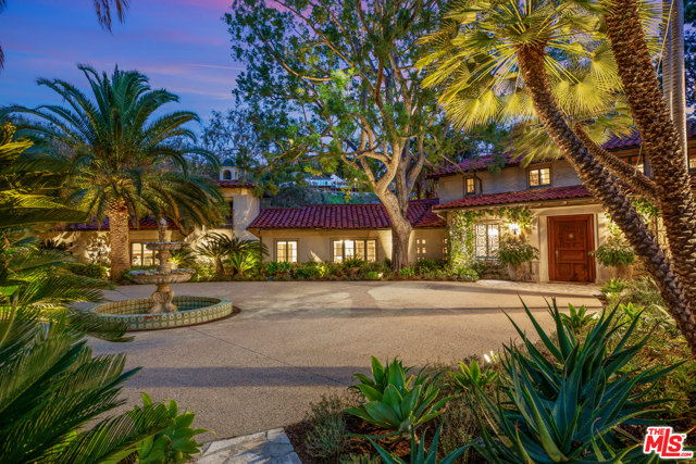 Photo of 801 TARCUTO Way, Los Angeles, CA 90077