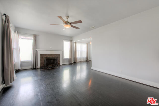 2 Bed Home for Sale in Lake Balboa, California