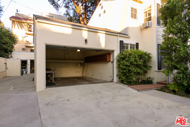  Income Home for Sale in Los Angeles, California