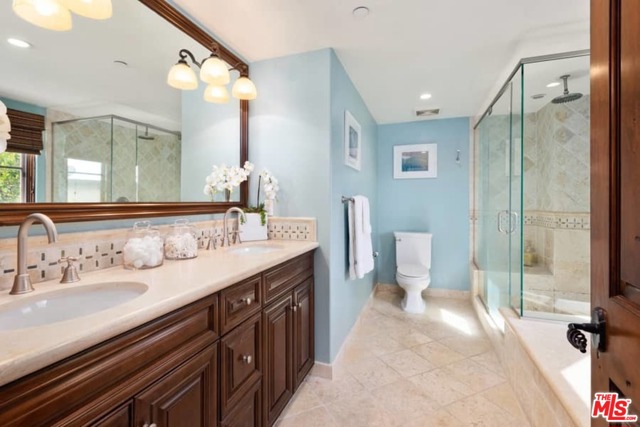 2 Bed Home for Sale in Santa Monica, California