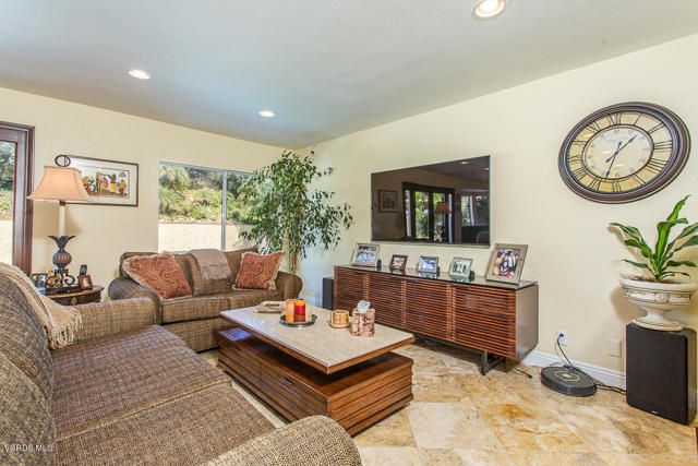 5 Bed Home for Sale in Thousand Oaks, California