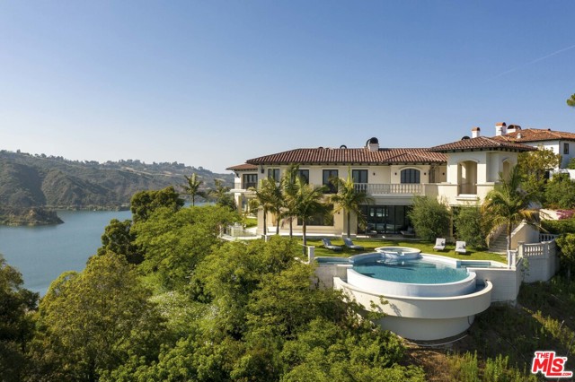 Photo of 1940 BEL AIR Road, Los Angeles, CA 90077