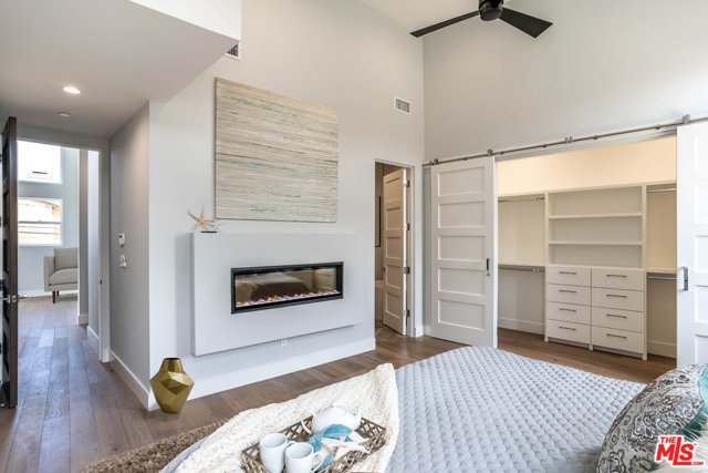 1705 PHELAN Lane, Redondo Beach, California 90278, 5 Bedrooms Bedrooms, ,5 BathroomsBathrooms,Residential,Sold,PHELAN,20581282