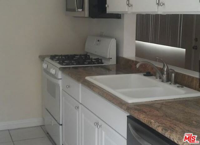 2001 RUHLAND Avenue, Redondo Beach, California 90278, ,Residential Income,Sold,RUHLAND,19516162
