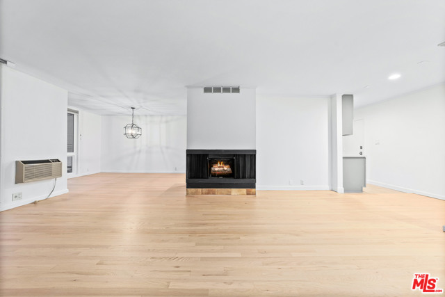 2 Bed Home for Sale in Los Angeles, California