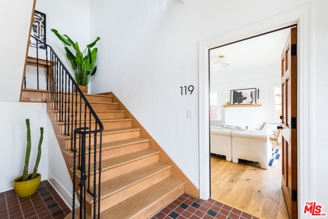 1 Bed Home for Sale in Los Angeles, California