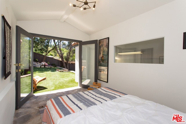 2261 CARRIAGE Drive, Rolling Hills Estates, California 90274, 4 Bedrooms Bedrooms, ,4 BathroomsBathrooms,Residential,Sold,CARRIAGE,19486406