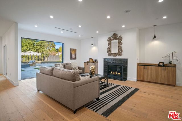 4 Bed Home for Sale in Valley Village, California