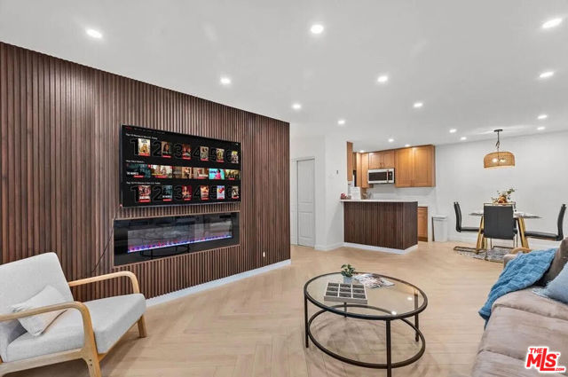 feature listing property photo