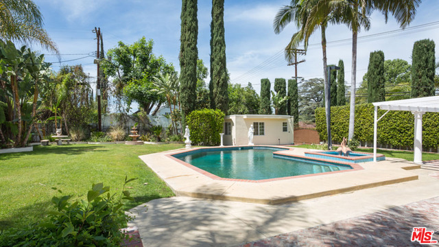 5 Bed Home for Sale in Encino, California