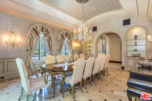 7 Bed Home for Sale in Beverly Hills, California