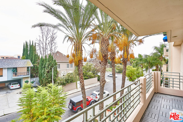 3 Bed Home for Sale in Los Angeles, California