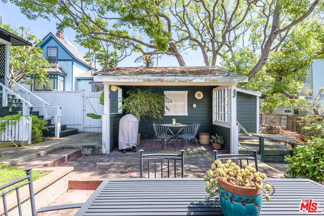 321 FRANCISCA Avenue, Redondo Beach, California 90277, 2 Bedrooms Bedrooms, ,1 BathroomBathrooms,Residential,Sold,FRANCISCA,18369340