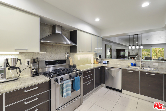 3 Bed Home for Sale in Los Angeles, California