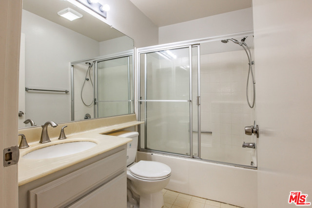 2 Bed Home for Sale in Los Angeles, California