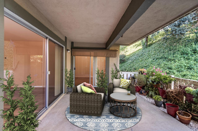 2 Bed Home for Sale in Thousand Oaks, California