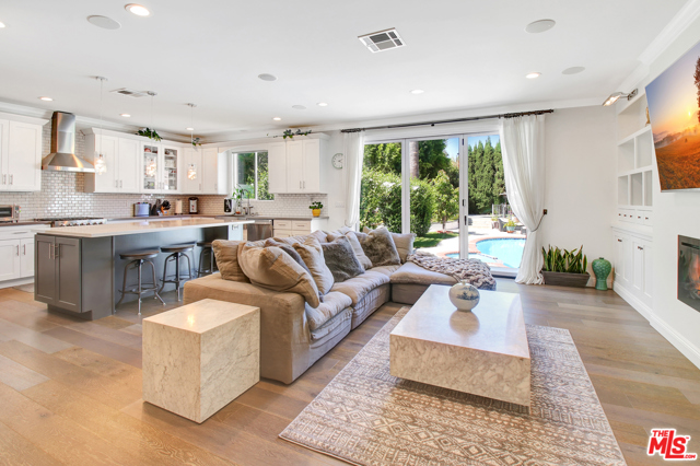 4 Bed Home for Sale in Studio City, California