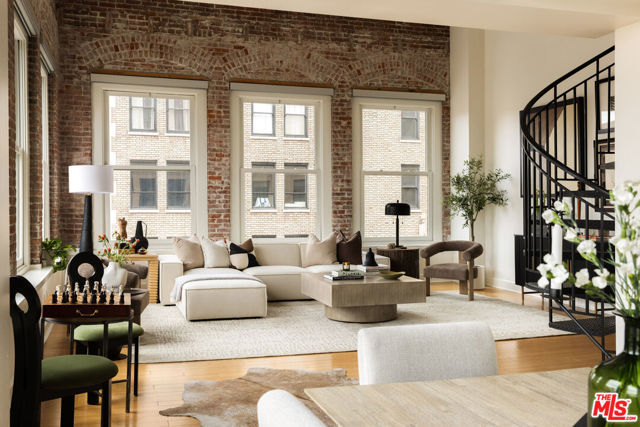 feature listing property photo