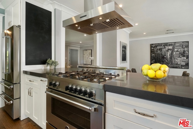 3 Bed Home for Sale in Sherman Oaks, California