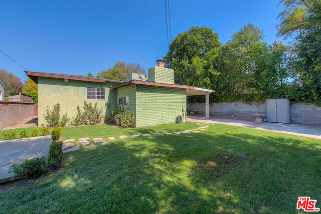 3 Bed Home for Sale in Lake Balboa, California