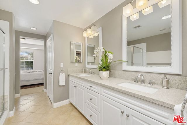 2 Bed Home for Sale in Playa Vista, California