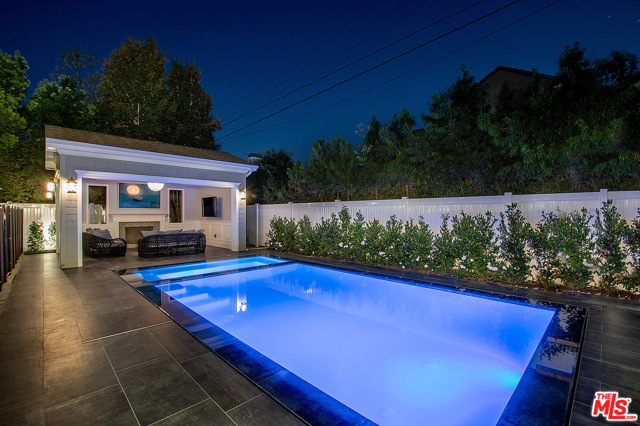 5 Bed Home for Sale in Los Angeles, California