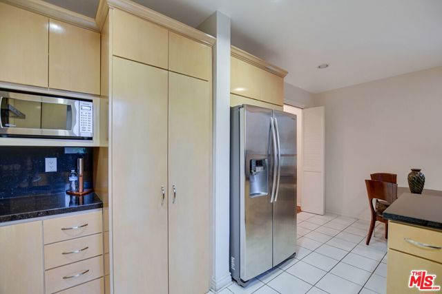 2 Bed Home for Sale in Los Angeles, California