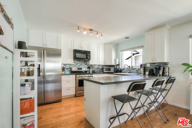 2615 GRANT Avenue, Redondo Beach, California 90278, 3 Bedrooms Bedrooms, ,2 BathroomsBathrooms,Residential,Sold,GRANT,19418114