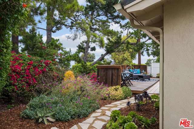 26431 DUNWOOD Road, Rolling Hills Estates, California 90274, 4 Bedrooms Bedrooms, ,2 BathroomsBathrooms,Residential,Sold,DUNWOOD,20588554