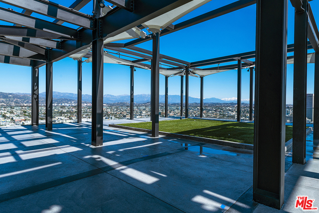 1 Bed Home for Sale in Los Angeles, California