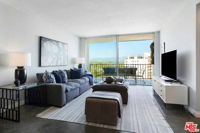 1 Bed Home for Sale in Los Angeles, California