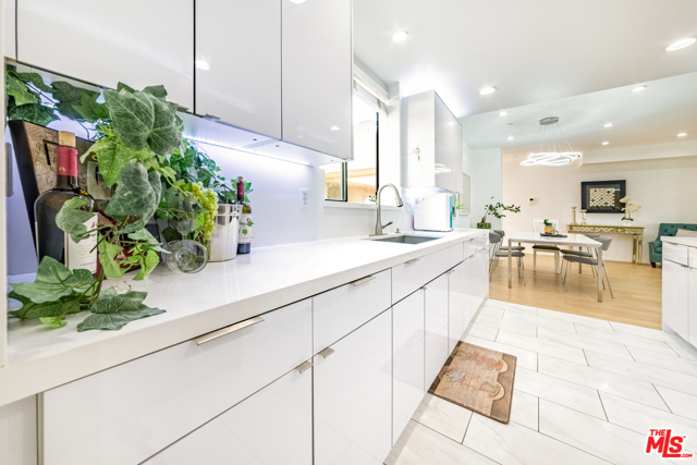 3 Bed Home for Sale in Los Angeles, California