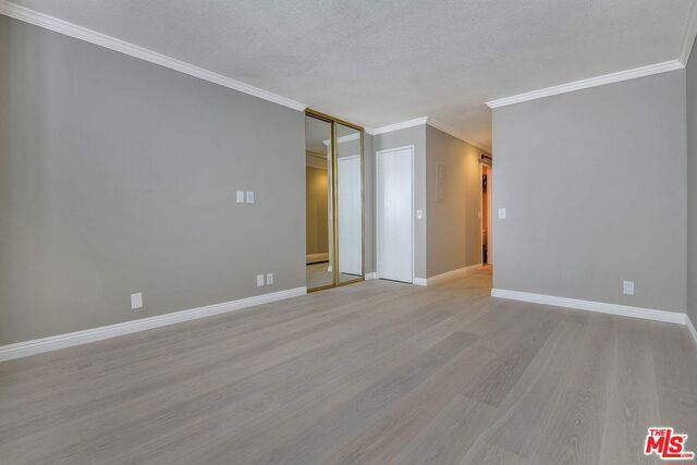 1 Bed Home for Sale in Los Angeles, California