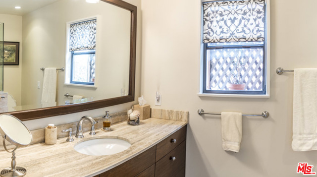 3 Bed Home for Sale in Santa Monica, California