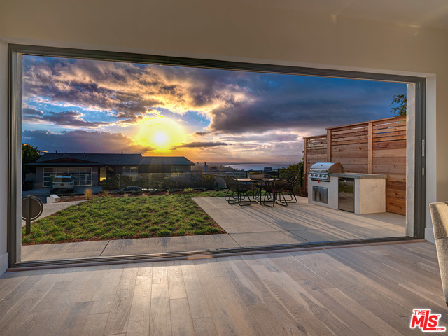 Photo of 648 ENCHANTED Way, Pacific Palisades, CA 90272